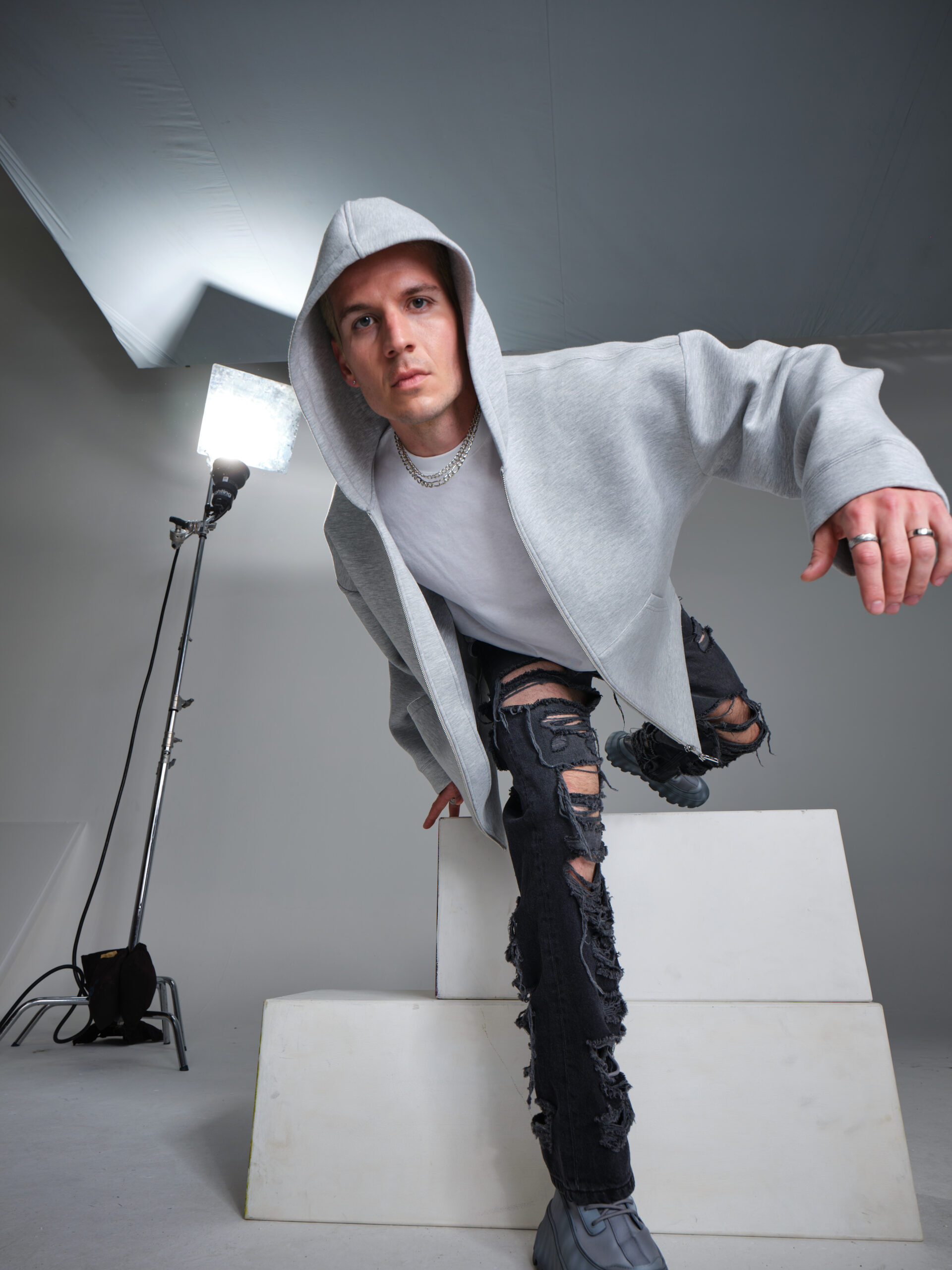 240508_HMD_Virtual_03_Efe_2370 240508_HMD_Virtual_03_Efe_2370